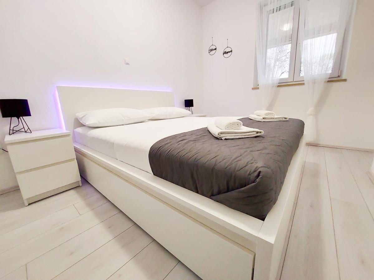 Apartment Bol - Sea, Sand And Happiness Exterior foto